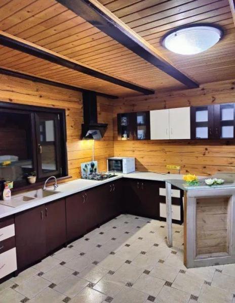 Здам 2-поверховий будинок