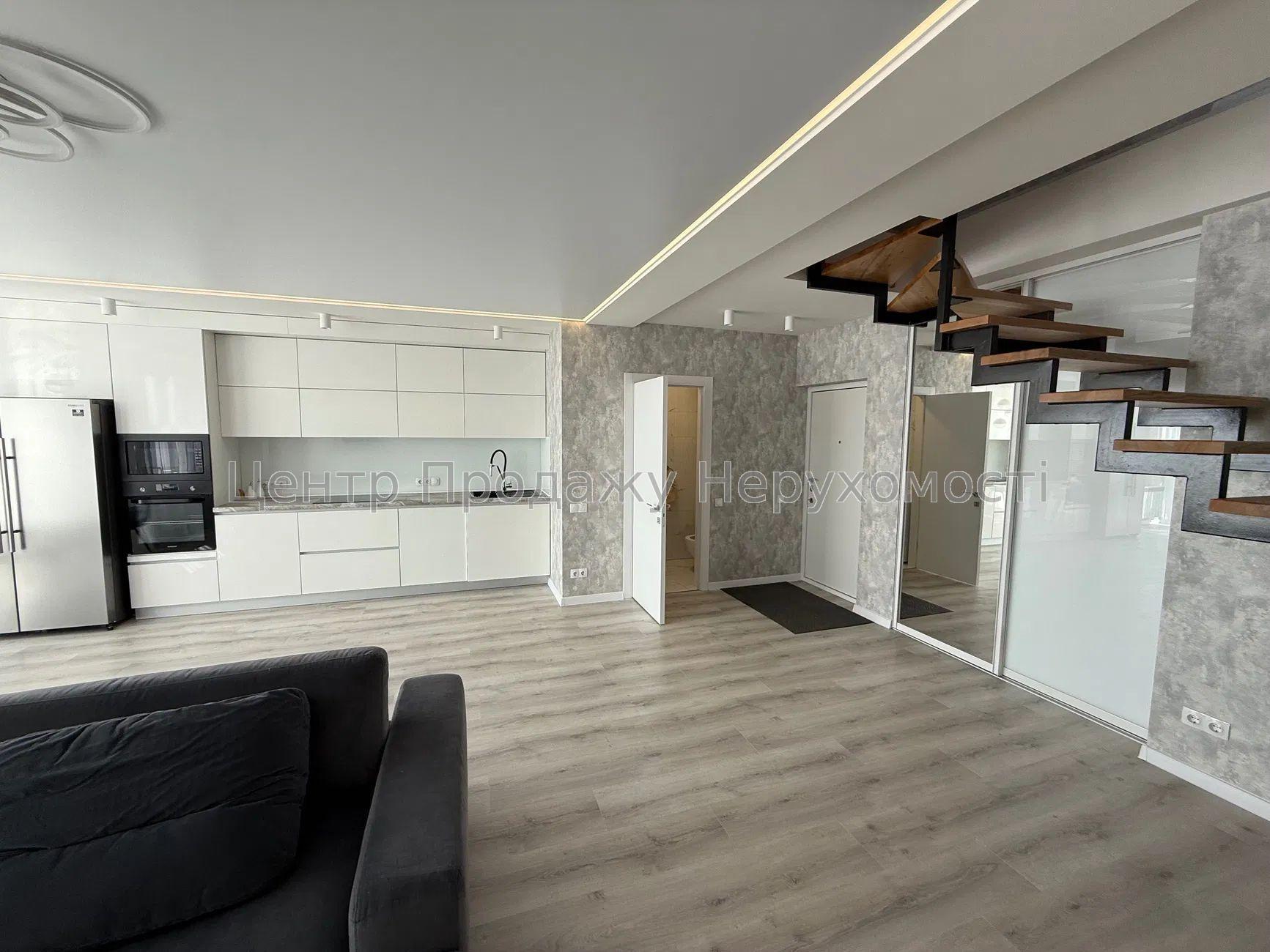 Фото Продаж 3-кімнатної квартири в ЖК 