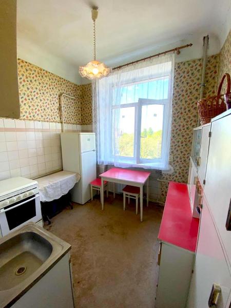 Продам 2-кімнатну квартиру