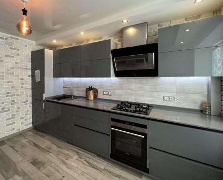 Продам 3-кімнатну квартиру