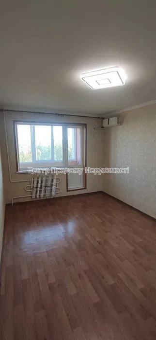Фото Продам 4к квартиру метро Героев Труда12