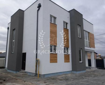 Продам 2-поверховий будинок