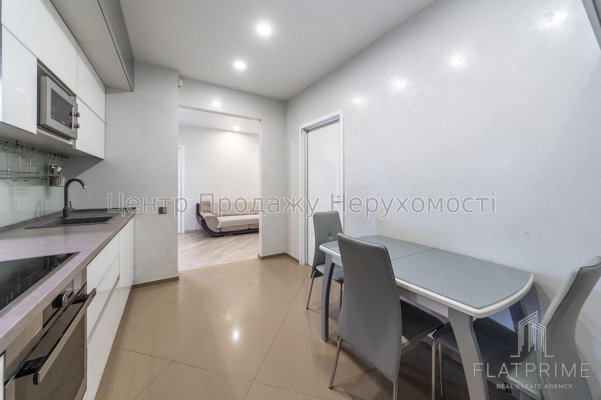 Фото Продаж 3 кімнатної квартири Аболмасова 4а м. Лівобережна4