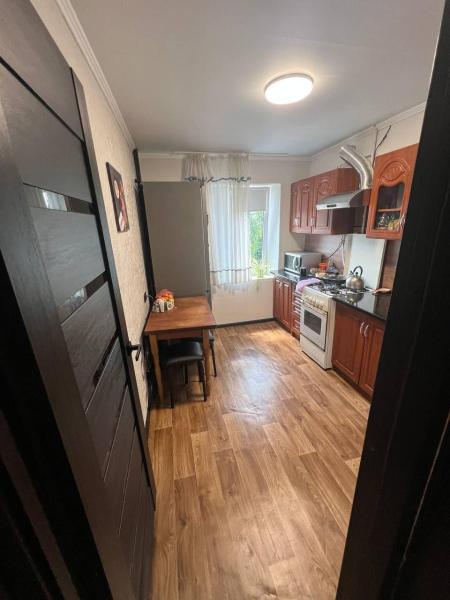 Продам 3-кімнатну квартиру