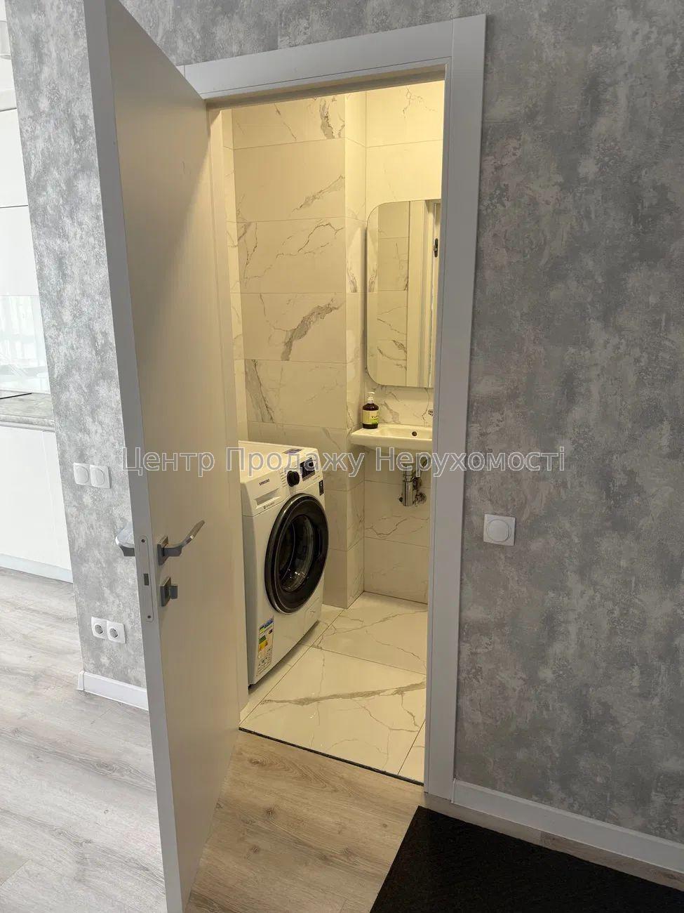 Фото Продаж 3-кімнатної квартири в ЖК 