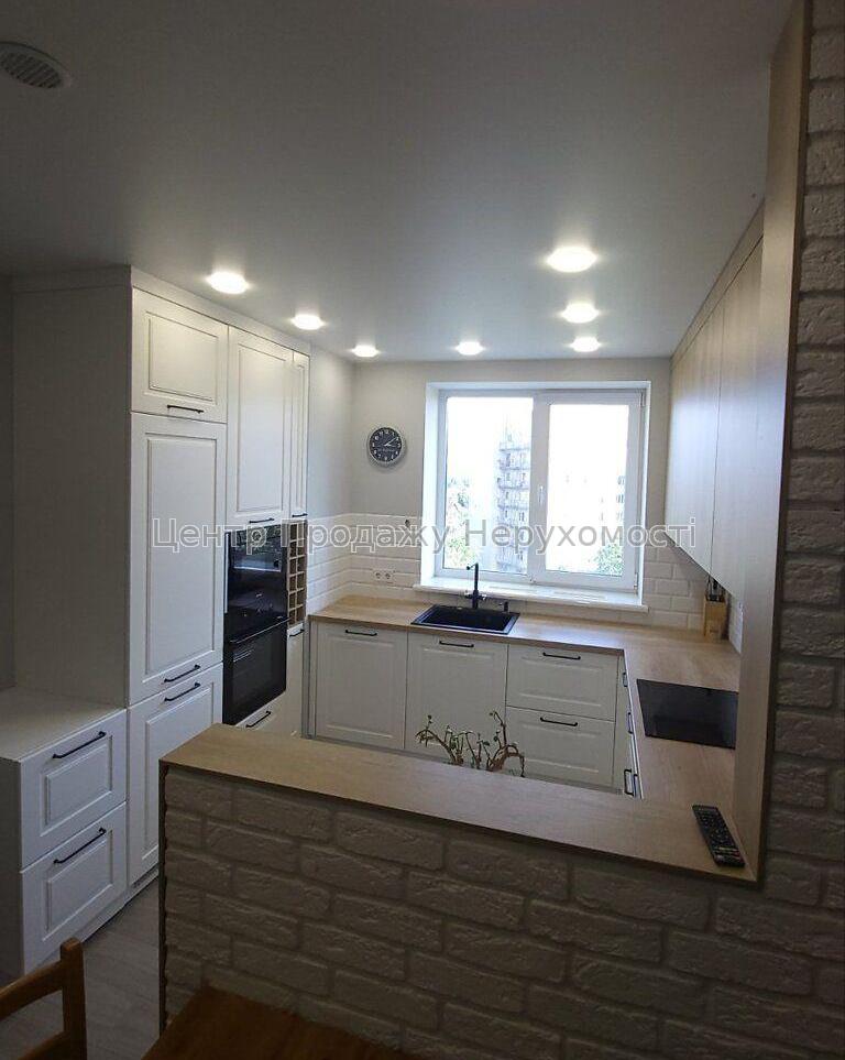 Фото Продаж 2к квартири 73.5 кв. м на вул. Мирослава Мисли 58А2