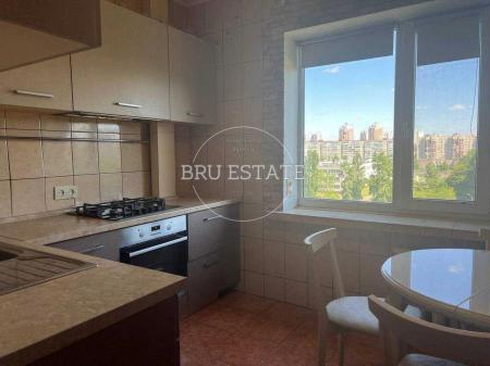 Продам 3-кімнатну квартиру