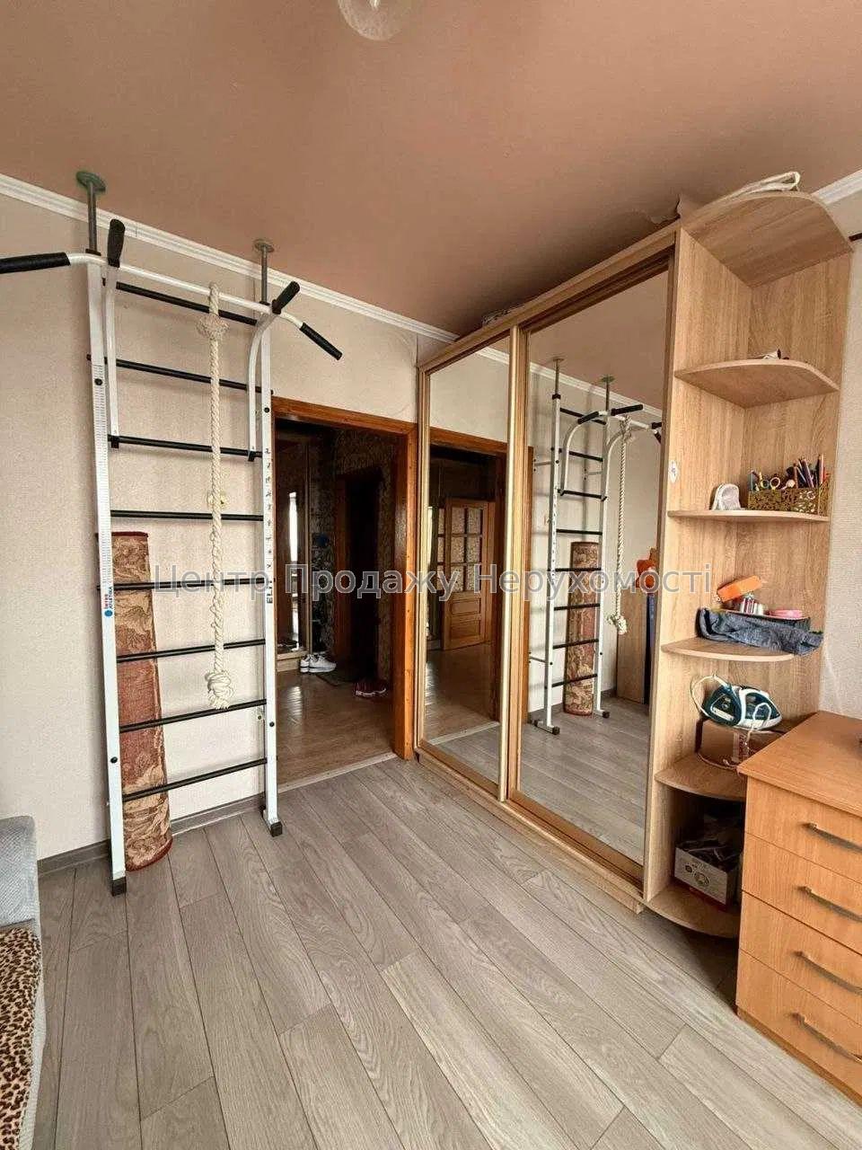 Фото Продаж трьохкімнатної квартири в Харкові. р-н Горизонт7