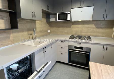 Продам 3-кімнатну квартиру