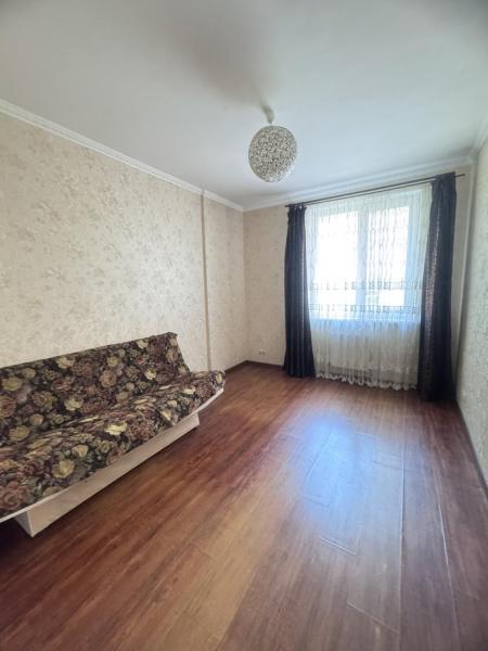 Продам 2-комнатную квартиру в новостройке, ЖК «Радужный»