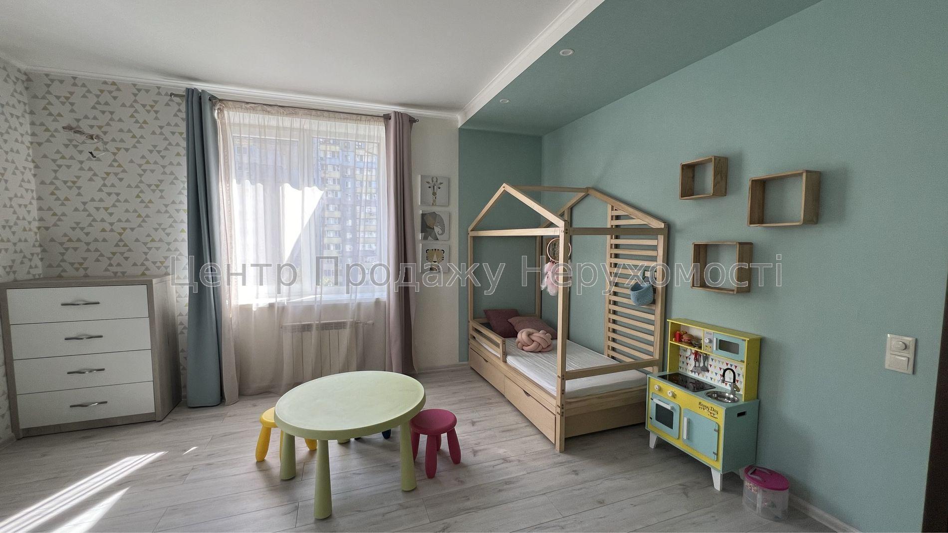 Фото Продаж 3-кімнатної квартири в Києві13