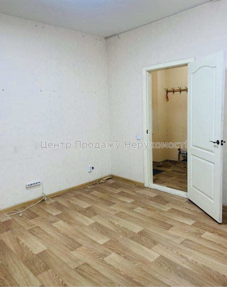 Фото Продам нежитлове приміщення, район ТРЦ Україна4