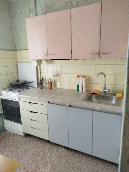 Продам 2-кімнатну квартиру