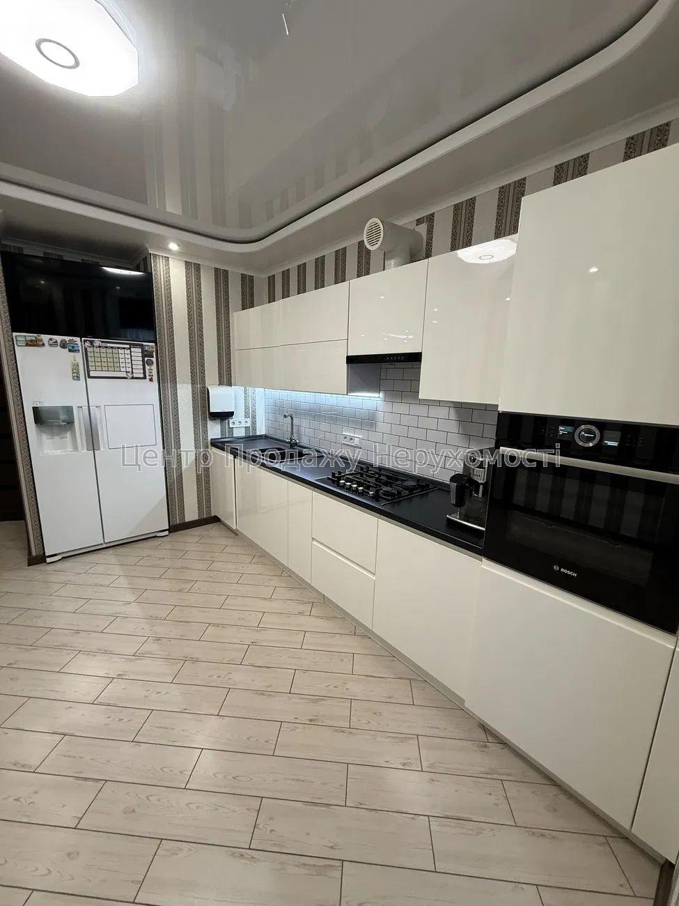 Фото Продам 2к квартиру по вул. Мирна (Рівер Таун)2