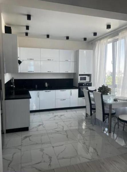 Продам 3-комнатную квартиру в новостройке, ЖК «Омега»