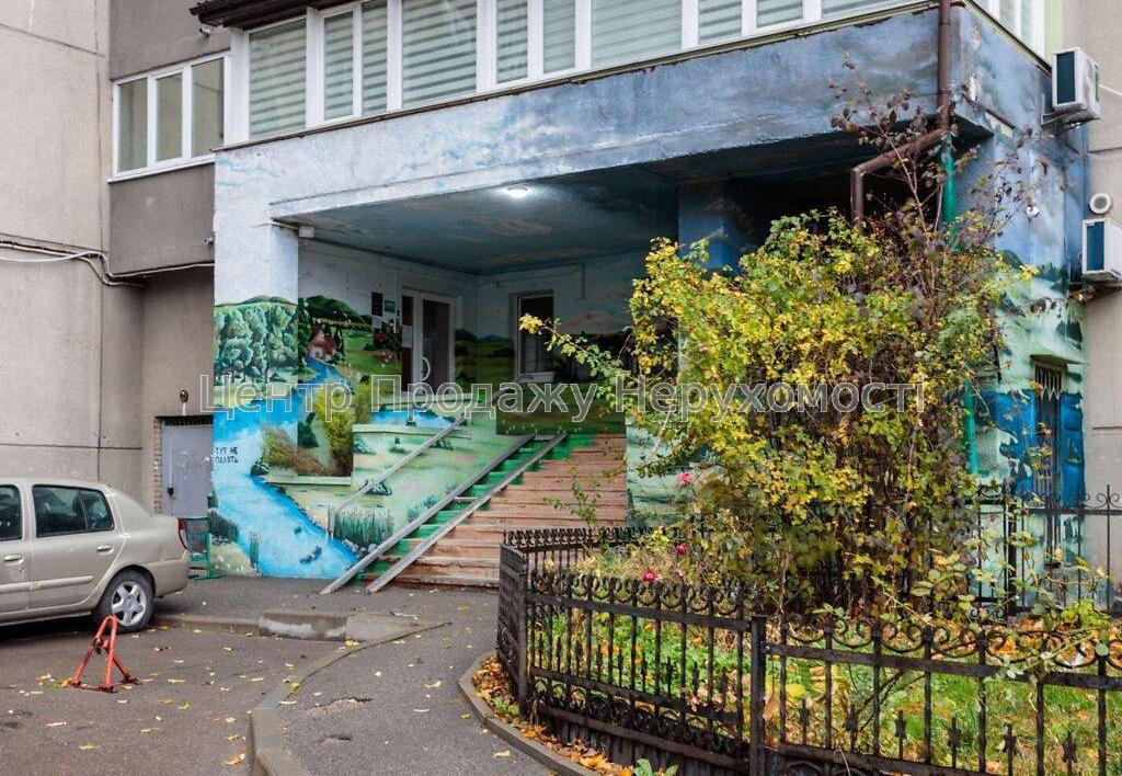Фото Продаж великої квартири у Києві для любителів ВЕЛИКОГО IB14