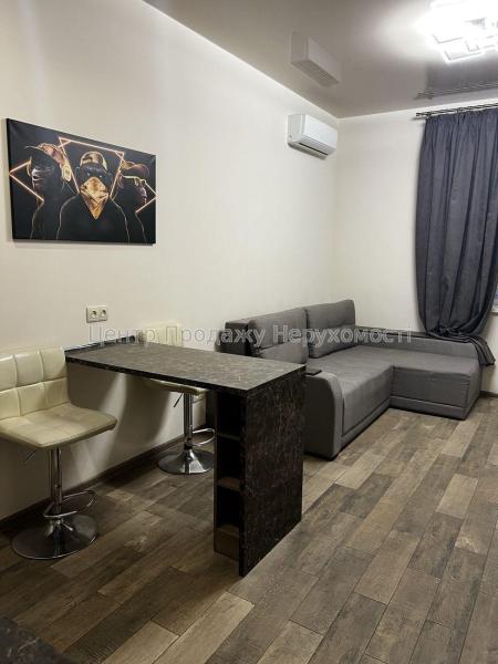 Продам квартиру-студію