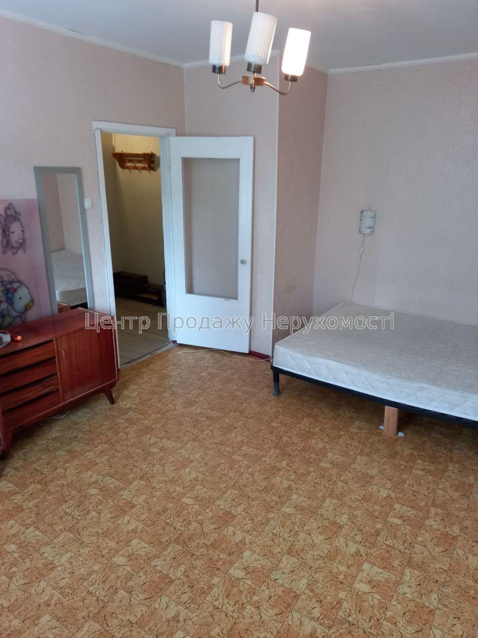 Фото Продам 1-кімнатну на Виноградарі ІВ1