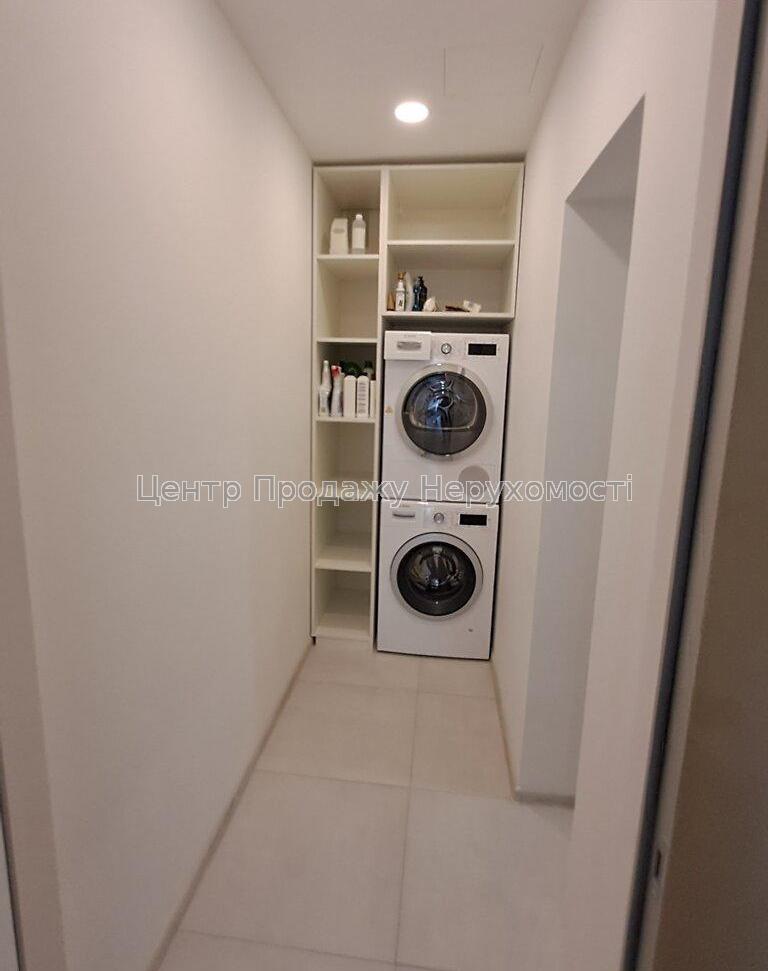Фото Продаж 2-рівневої квартири в Києві 5 кімнат, 173/116/25 м²18