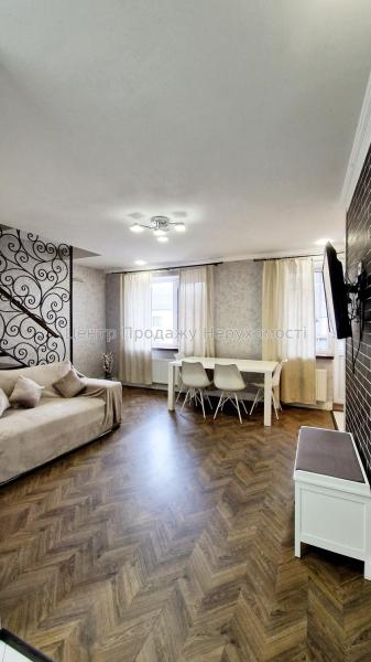 Продам 3-комнатную квартиру, ЖК&nbsp;Солнечный,&nbsp;дом&nbsp;2