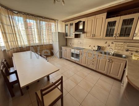 Продам 3-кімнатну квартиру