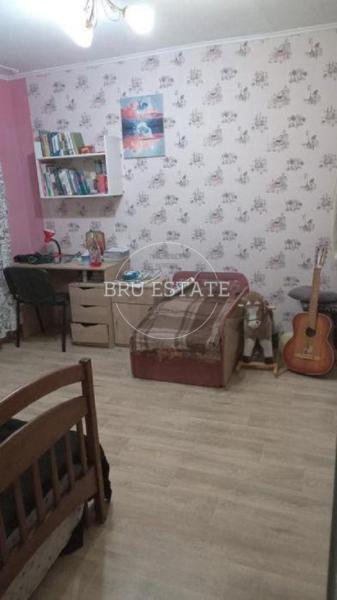 Продам 2-комнатную квартиру