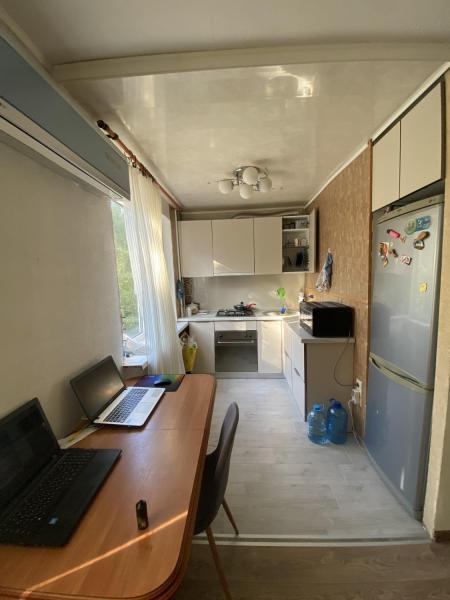 Продам 2-кімнатну квартиру