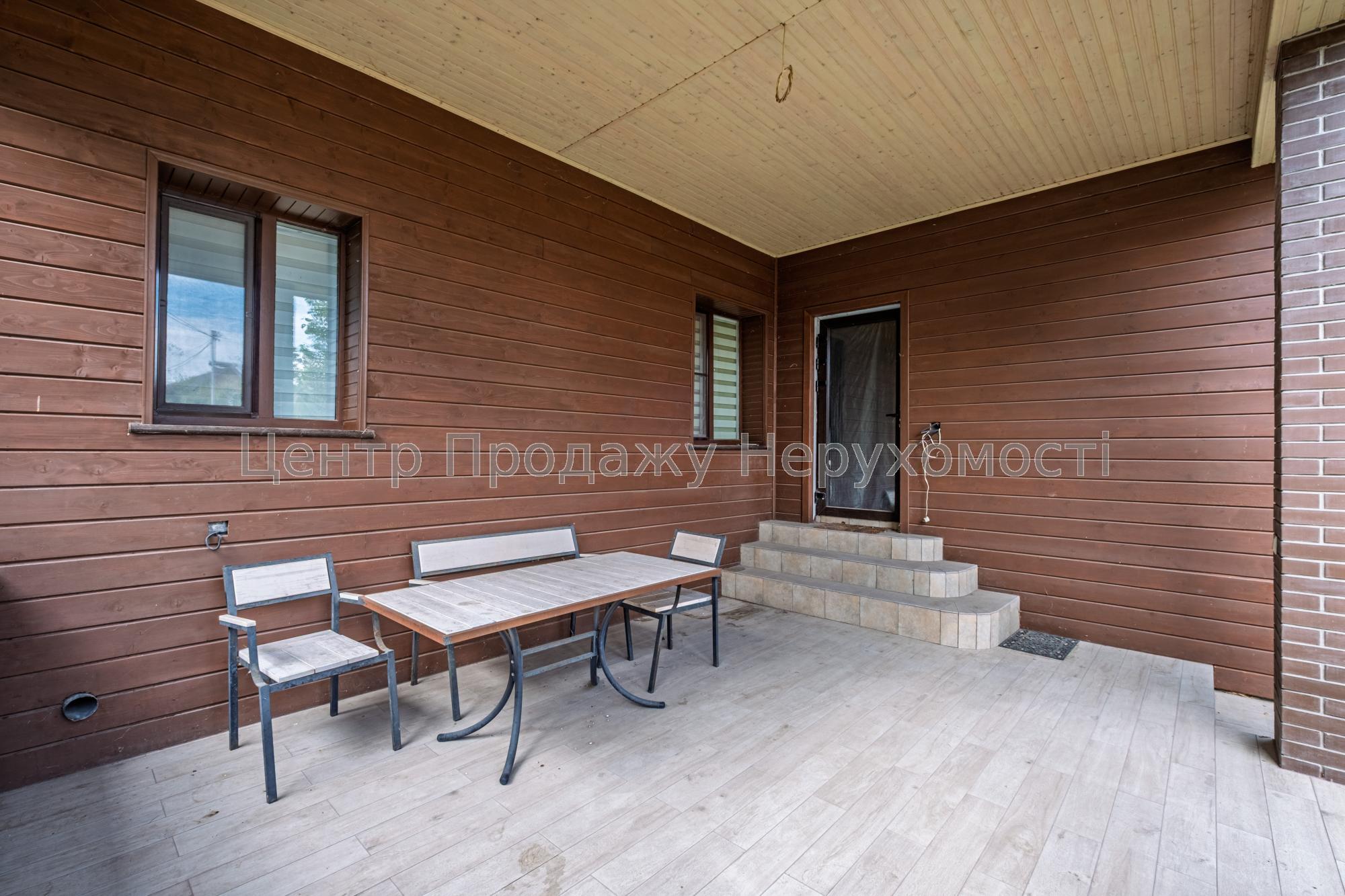 Фото Продам Будинок, який працює без світла11