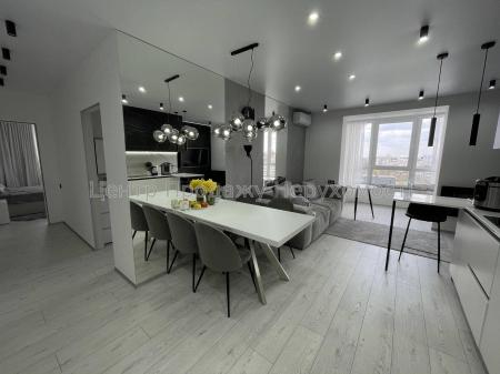 Продам 3-комнатную квартиру в новостройке, ЖК&nbsp;«Рогатинский»,&nbsp;дом&nbsp;1