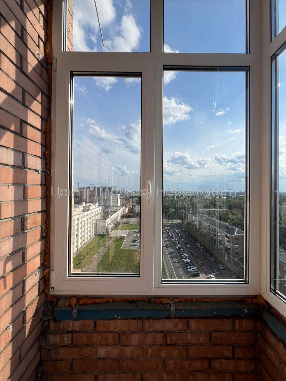 Фото Продаж квартири 3 кімн. 13/15 пов. 140 м², Київ6