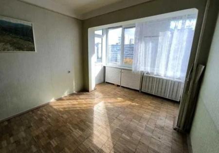 Продам 3-кімнатну квартиру