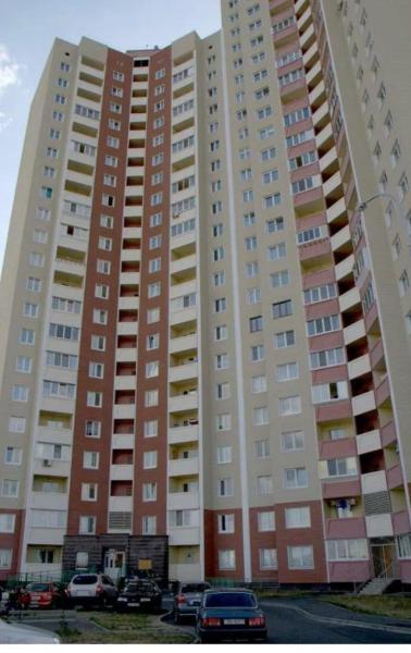 Продам 4-комнатную квартиру