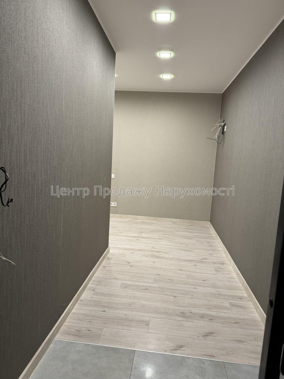 Фото Продаж 2-кімнатної квартири в ЖК 
