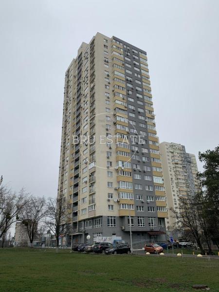 Сдам 3-комнатную квартиру, ЖК Парковые озера