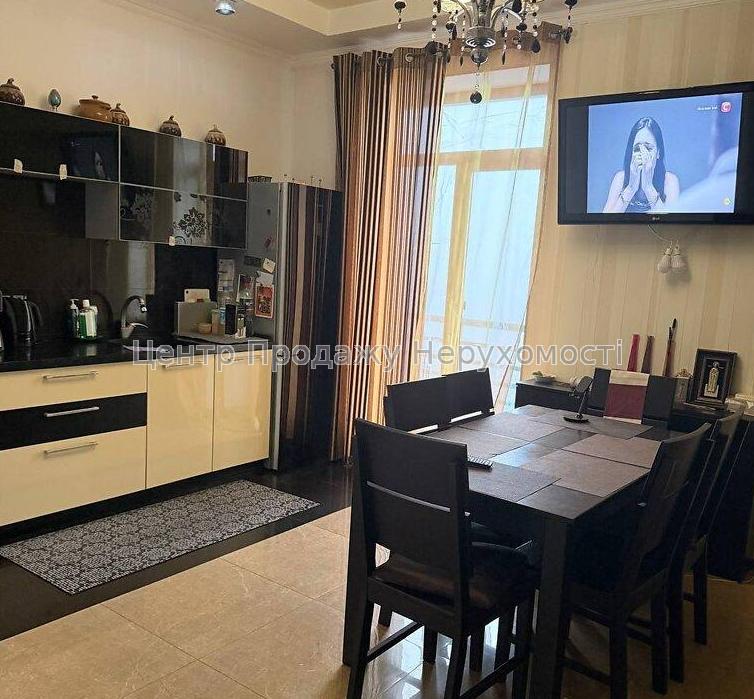 Фото Продам 2к квартиру, м. Перемоги1