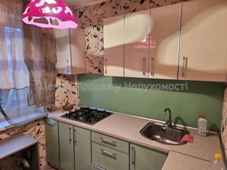 Продам 2-кімнатну квартиру