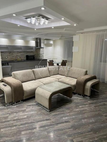 Продам 3-кімнатну квартиру