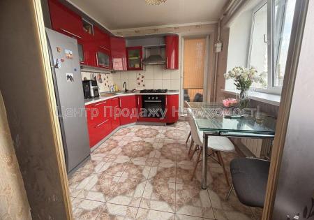 Продам 3-комнатную квартиру