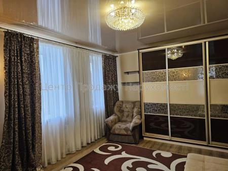 Продам 2-кімнатну квартиру