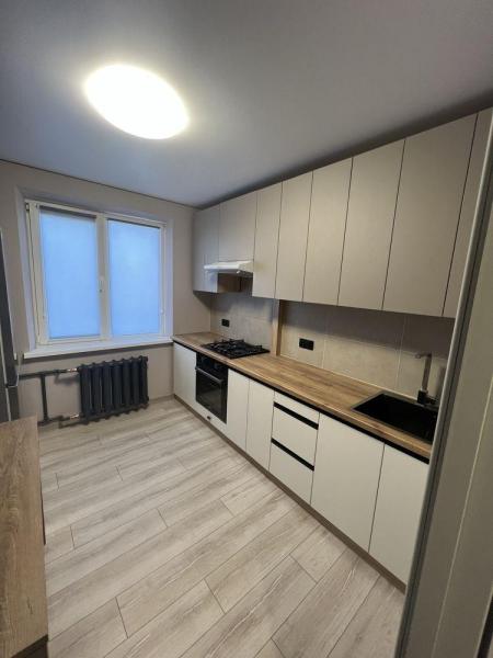 Продам 3-кімнатну квартиру