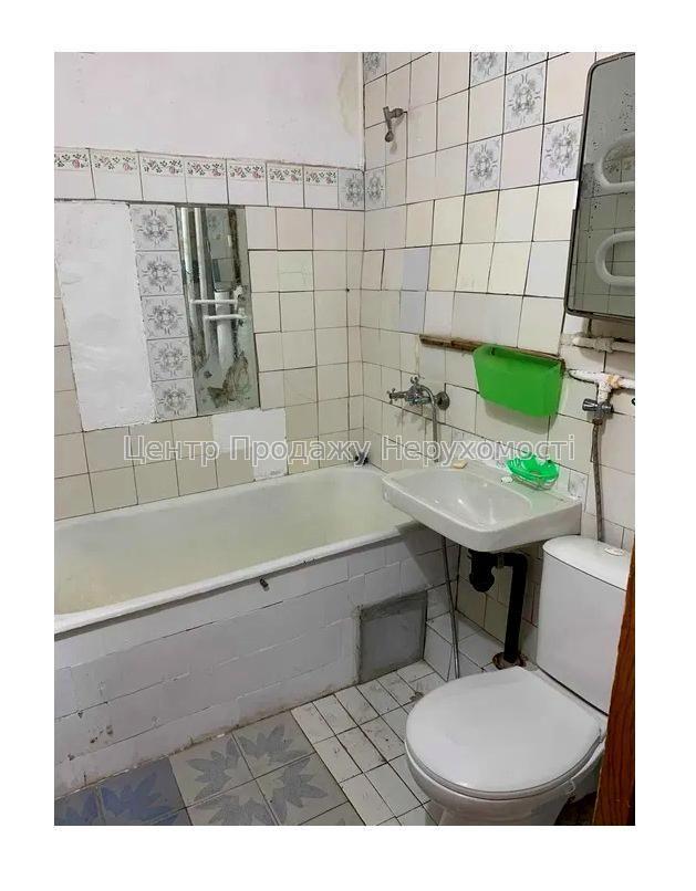 Фото Продам 2х кім. метро Армійська9