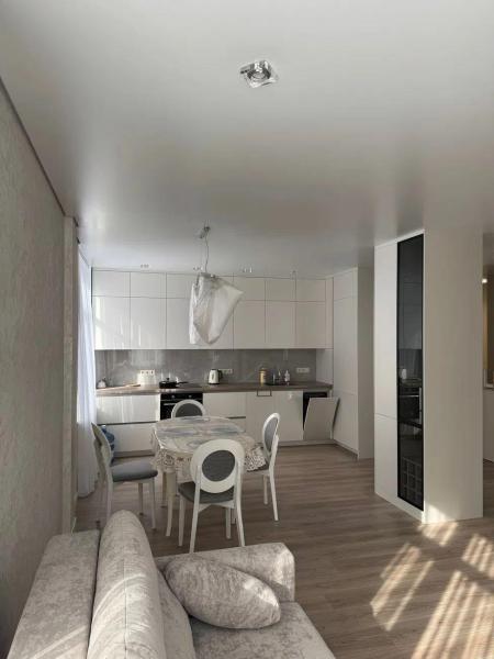 Продам 2-кімнатну квартиру