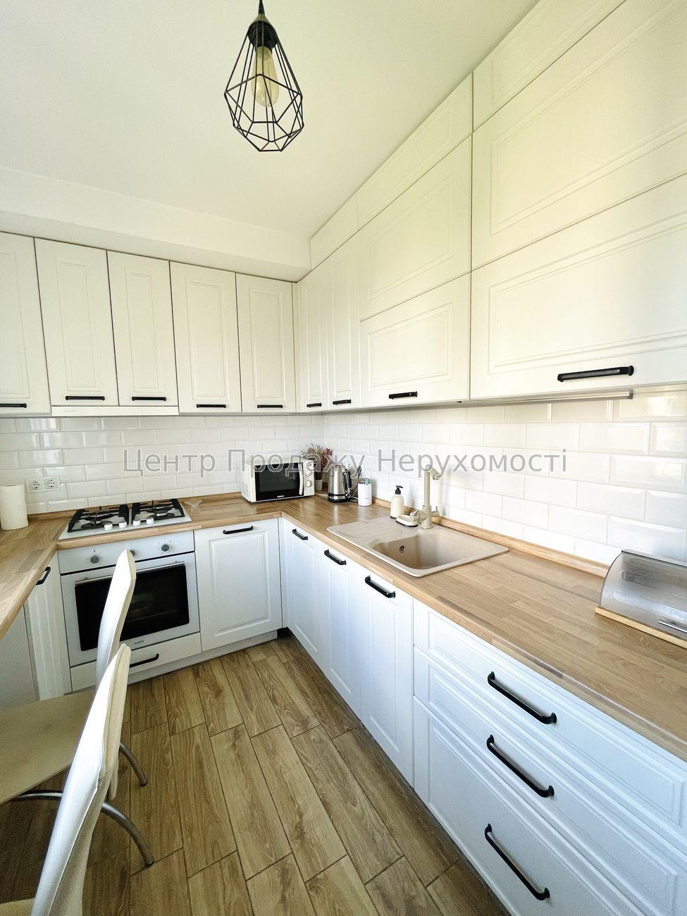 Фото Продам 3к. КПІ (м. Політехнічний інститут) Шевченківський р-н. Центр8