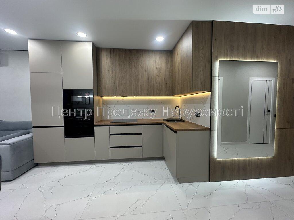 Фото Продаж квартири3