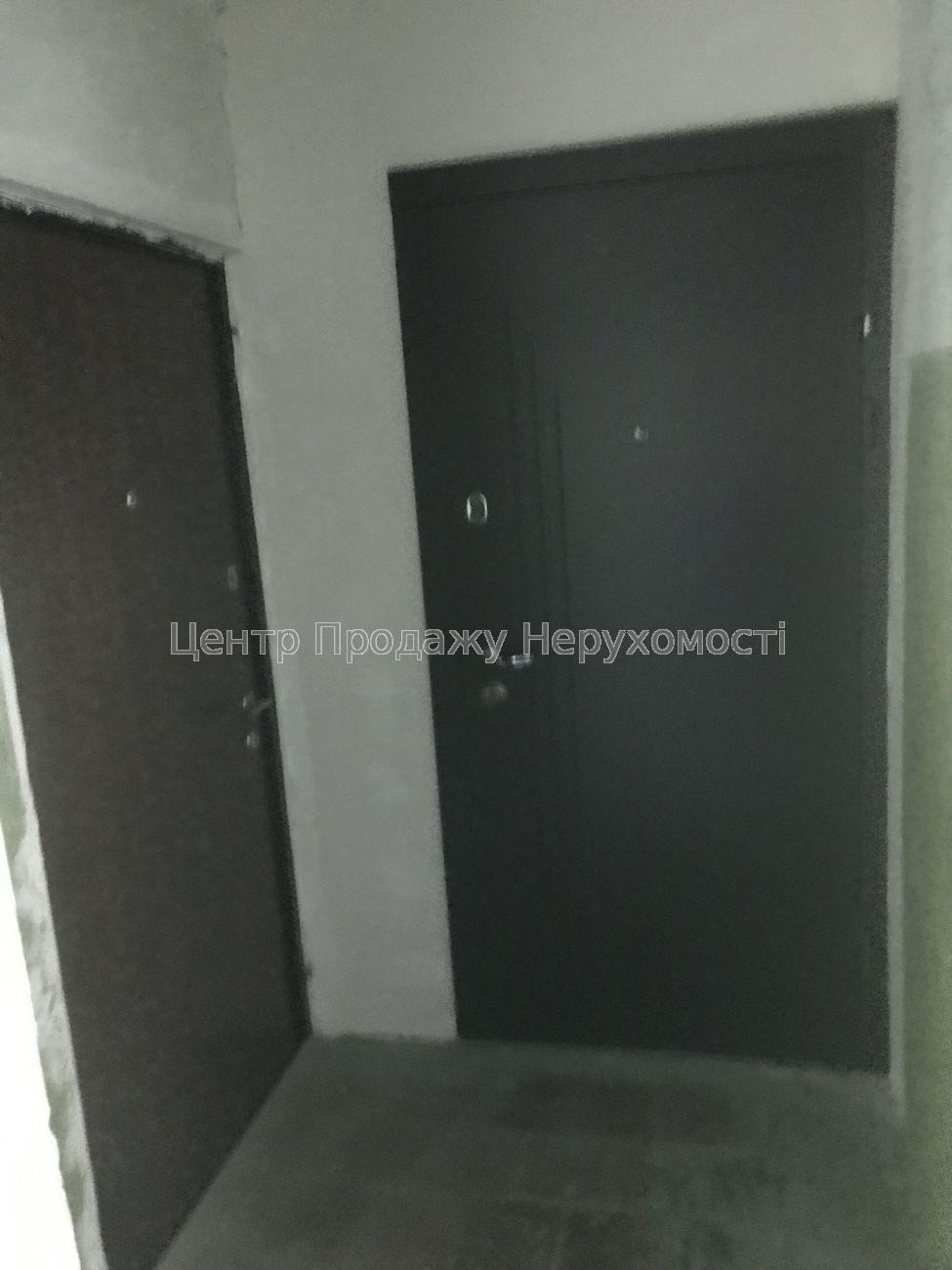 Фото Продаж квартири 3 кімнатна,  Харків3