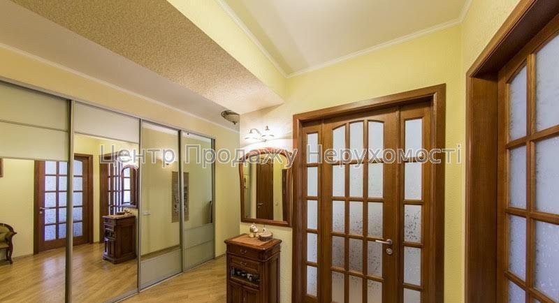 Фото Продаж квартири18