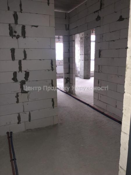 Продам 3-кімнатну квартиру в новобудові, ЖК&nbsp;«Кристал»