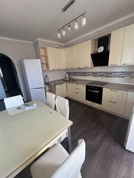 Продам 3-комнатную квартиру в новостройке