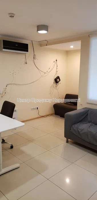 Фото Продам офіс на червоній лінії, метро Ботанічний Сад21