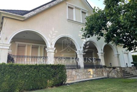 Здам 2-поверховий будинок